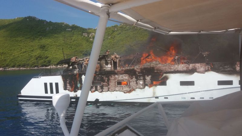 Incendio distrugge quasi completamente Kanga, CCN di 40 metri atteso in anteprima mondiale al Monaco Yacht Show 2018