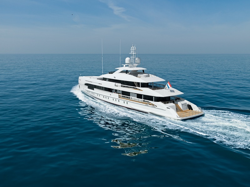 Heesen consegna Amare II, ex Project Electra