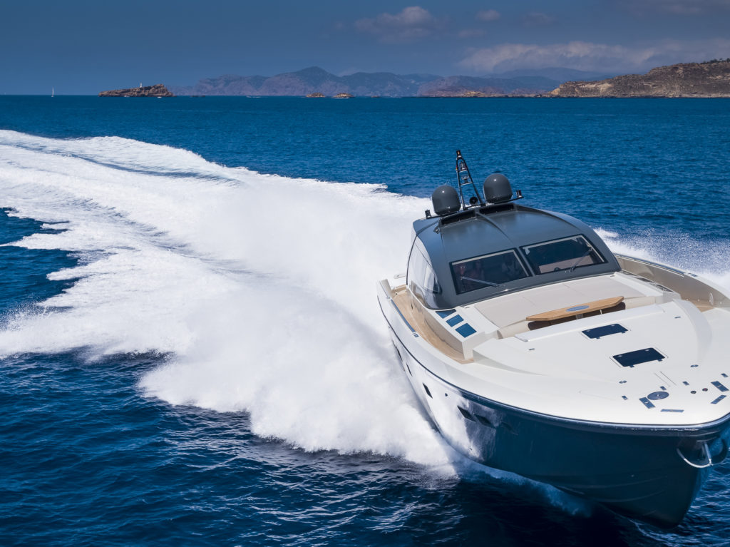Il nuovo Otam 80 HT Attitude stupisce il Mediterraneo unendo performance uniche e lusso