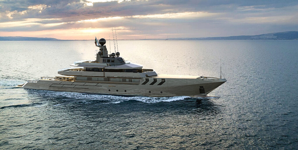 Antonini Navi per la prima volta al Cannes Yachting Festival 2021