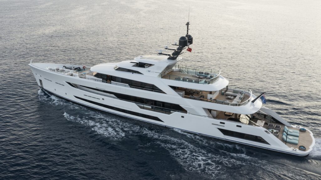 Al Waab, il superyacht più lungo del mondo sotto la soglia delle 500 GT