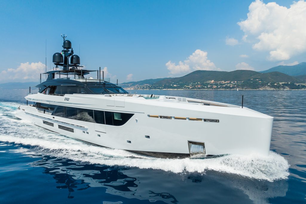 Consegnato M/Y Grey, quinta unità S501 di Tankoa Yachts