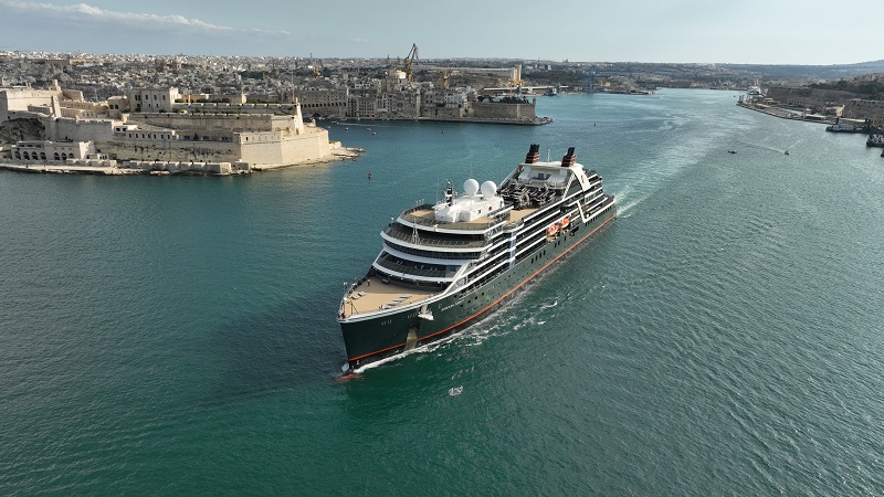 Seabourn Pursuit partita per la crociera inaugurale