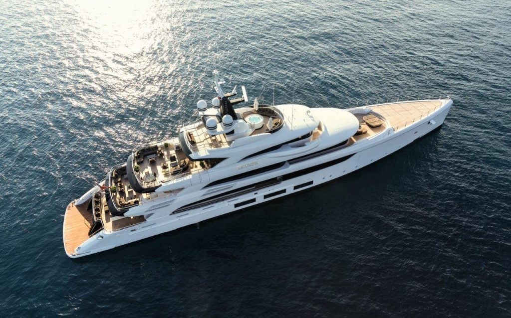Benetti al Palm Beach International Boat Show 2024 con la prémière americana di M/Y Triumph 65 M